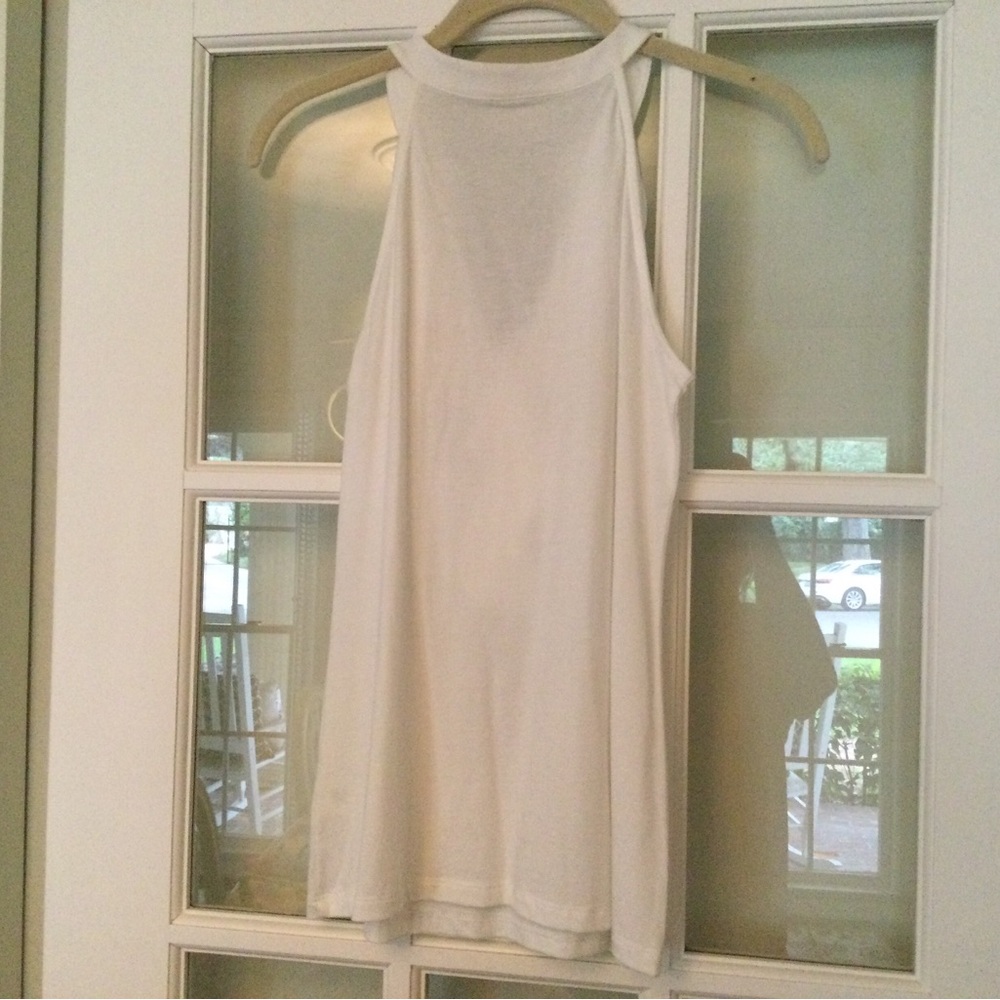 Lilly Pulitzer Shay Top. - Picture 2 of 2